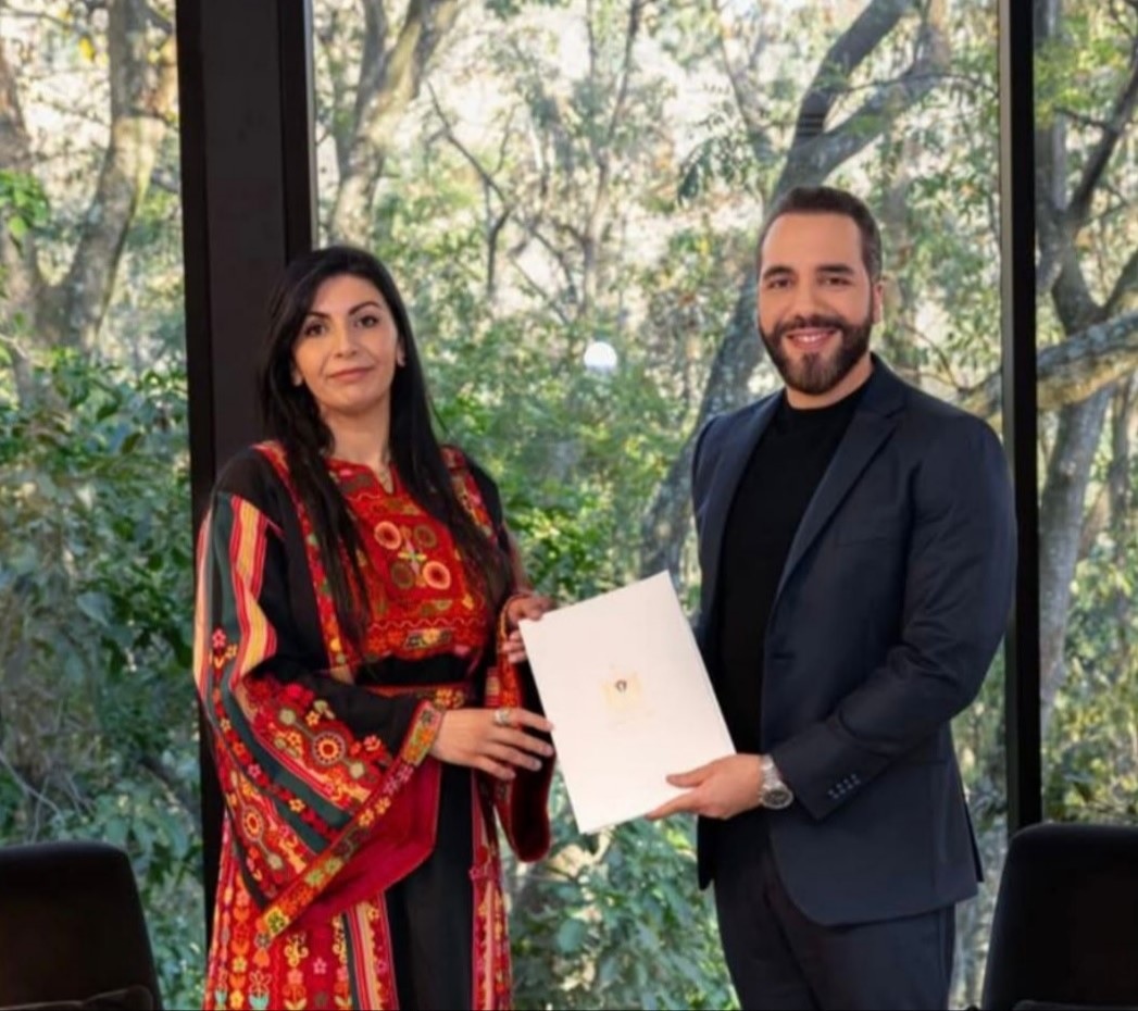 السفيرة رينا فتوح تقدم أوراق اعتمادها سفيرة مفوضة فوق العادة لدولة فلسطين لدى السلفادور