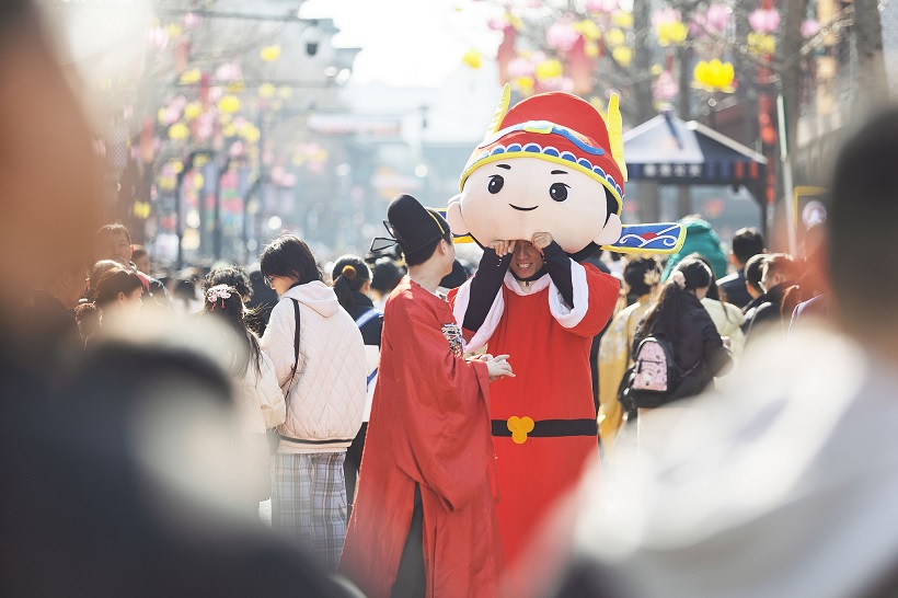 حيوية السوق الصينية الهائلة تتسارع كتحفيز زخم استهلاكي جديد