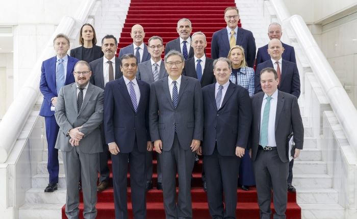 وزير التجارة الصيني: نرحب بالشركات الأمريكية لمواصلة نموها في السوق الصينية