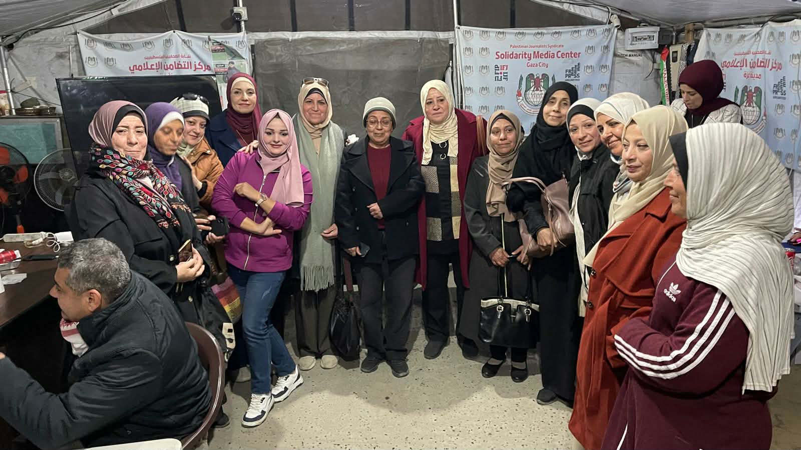 بمناسبة اليوم العالمي للمرأة ، "النوع الاجتماعي" بنقابة الصحفيين تقيّم إفطارًا رمضانيًا وتكرم الصحفيات في غزة