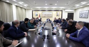 رئيس الوزراء يؤكد أولوية تطوير مشاريع الطاقة الشمسية لتعزيز أمن الطاقة والاستدامة