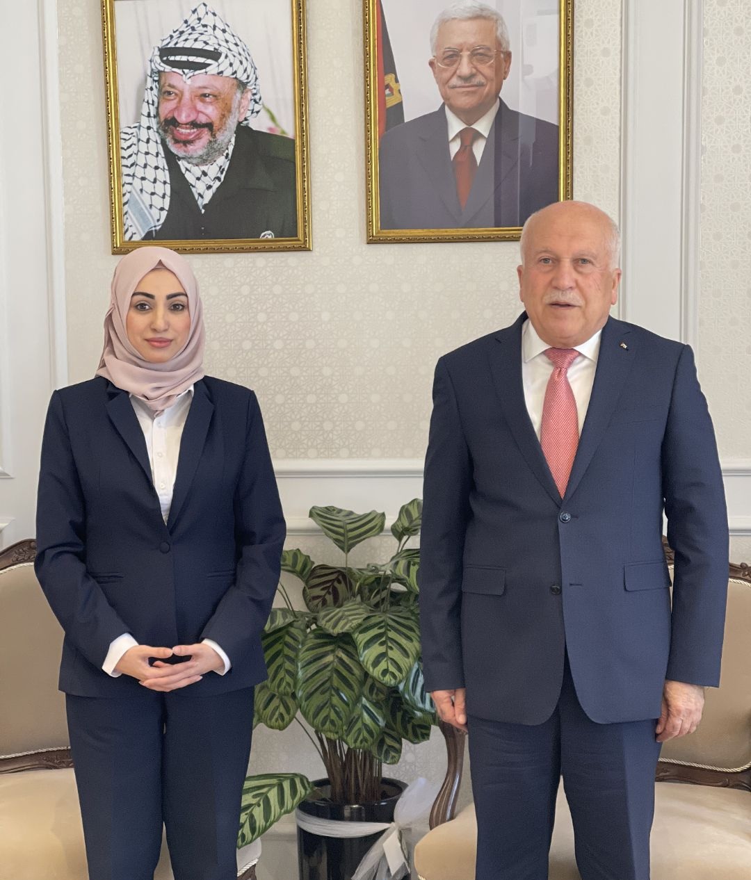 د. ولاء بطاط تبحث مع وزير الاقتصاد المهندس محمد العامور الشراكة في منتدى فلسطين السنوي للتحولات الاقتصادية