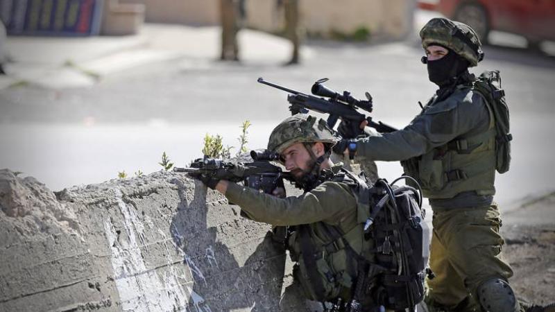 إصابة شاب برصاص الاحتلال في قرية قلنديا قرب القدس