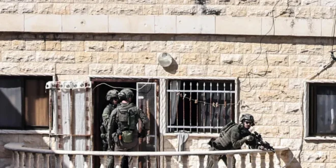 الاحتلال يستولي على منزل غرب سلفيت ويحوّله إلى ثكنة عسكرية