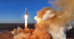 الصين تطلق الصاروخ الحامل "ليجيان-2 واي 1"