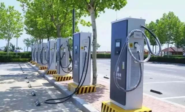 البنية التحتية لشحن السيارات الكهربائية في الصين تتجاوز 21 مليون وحدة بنهاية فبراير 2026