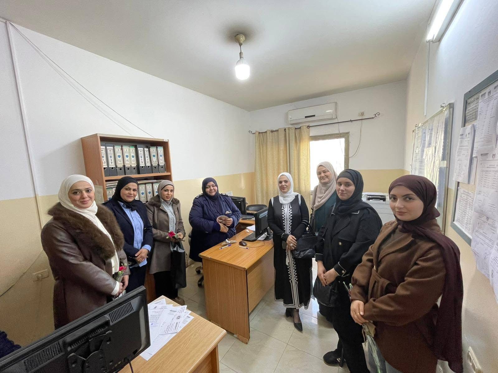 التوجيه الوطني والمعنوي ولجنة النوع الاجتماعي في طولكرم تنفذان زيارات ميدانية لمنتسبات المؤسسة الأمنية بمناسبة يوم المرأة