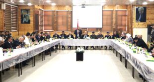 وزير الداخلية ومحافظ الخليل يترأسان اجتماع المجلس التنفيذي لبحث التحديات الراهنة