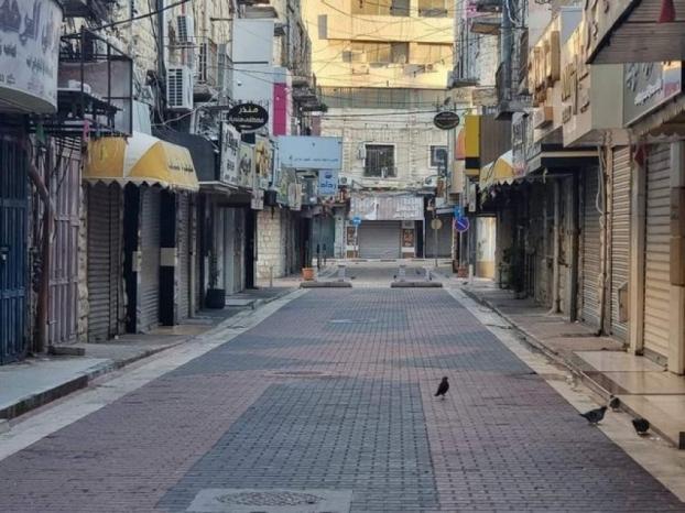 الإضراب يعم محافظات الضفة رفضا لإقرار الكنيست الإسرائيلية "قانون إعدام الأسرى"