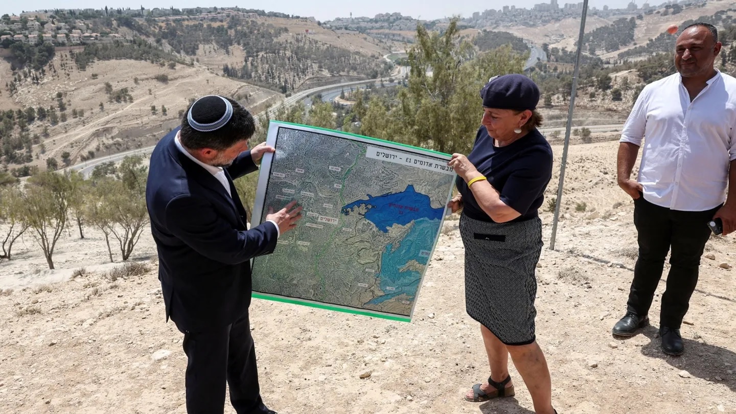 تقرير : حكومة الاحتلال تخفض ميزانيات الوزارات المختلفة وتضخ المزيد من الأموال في المستوطنات