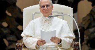 بابا الفاتيكان يدعو لإنهاء الحرب والعمل من أجل السلام