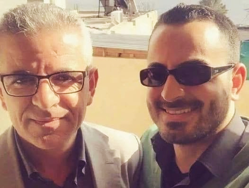 عائلة الشهيدين عمار وضياء الديك تطالب بإنصاف أبنائها وتحقيق العدالة