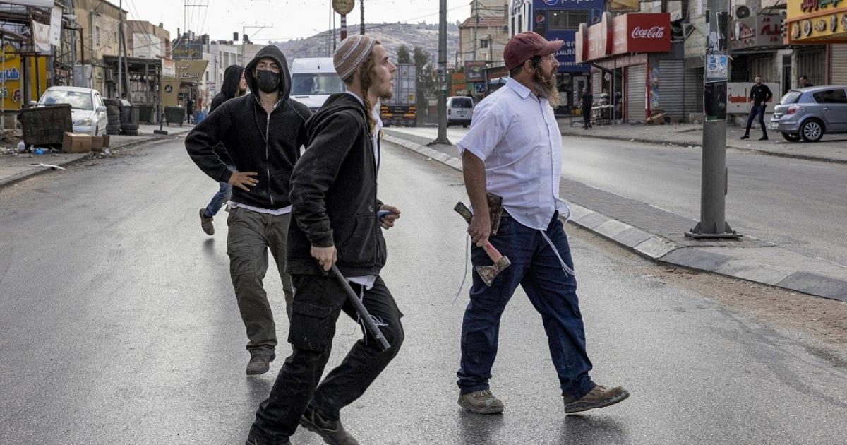 جولات استفزازية للمستوطنين داخل قرية المنية جنوب شرق بيت لحم