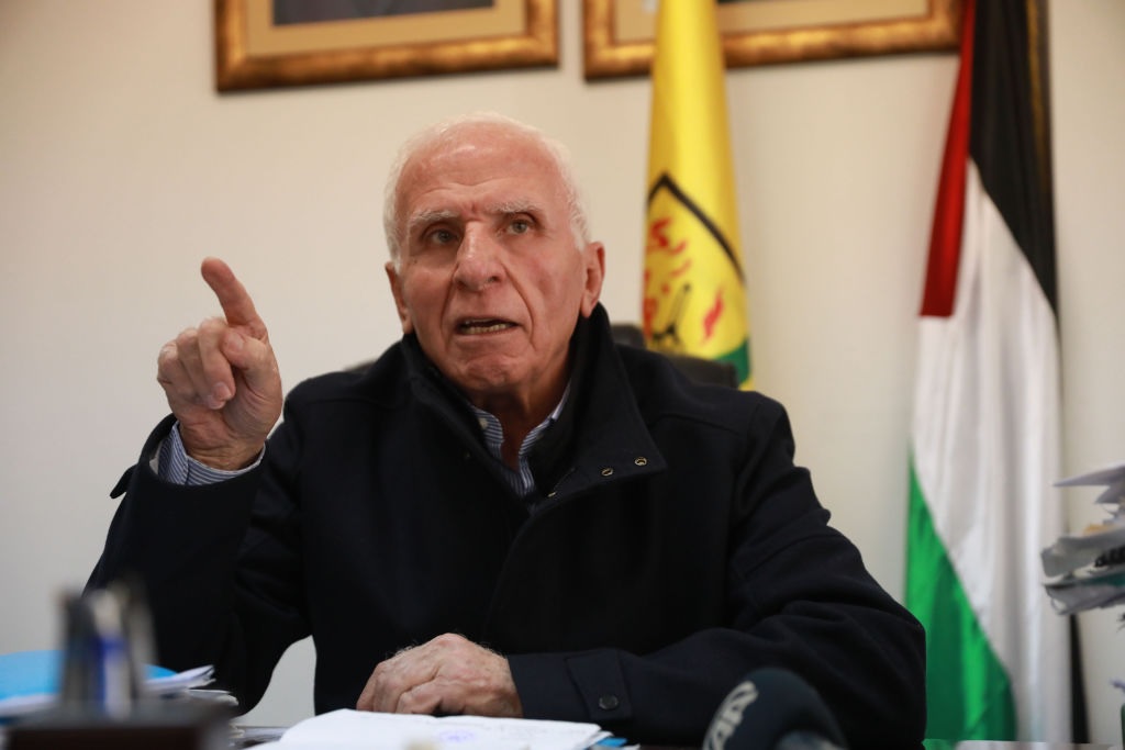 عزام الأحمد يحذّر من تصعيد خطير في سياسات الاحتلال بحق الأسرى داخل السجون