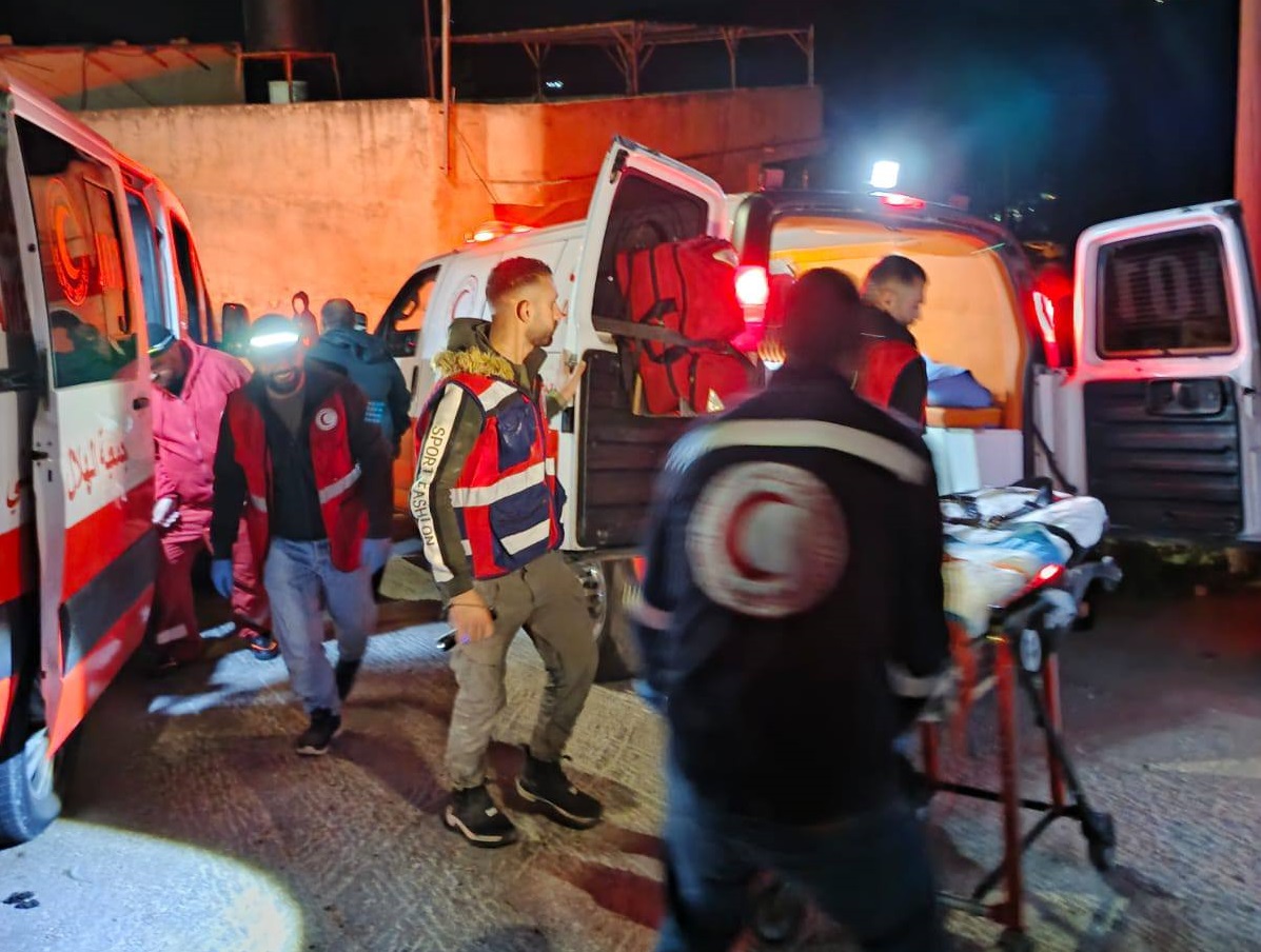 8 إصابات بينهم رضيع بإحراق المستوطنين منزلًا في بيت إمرين قرب نابلس