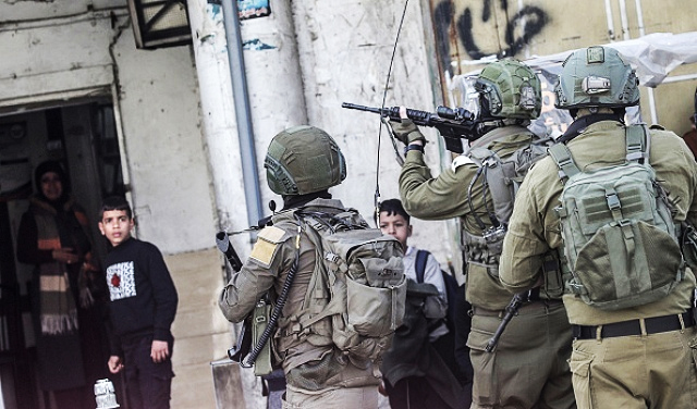 التربية : 350 طالبا معتقلون في سجون الاحتلال في ظروف اعتقال قاسية