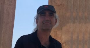 رزكار عقراوي