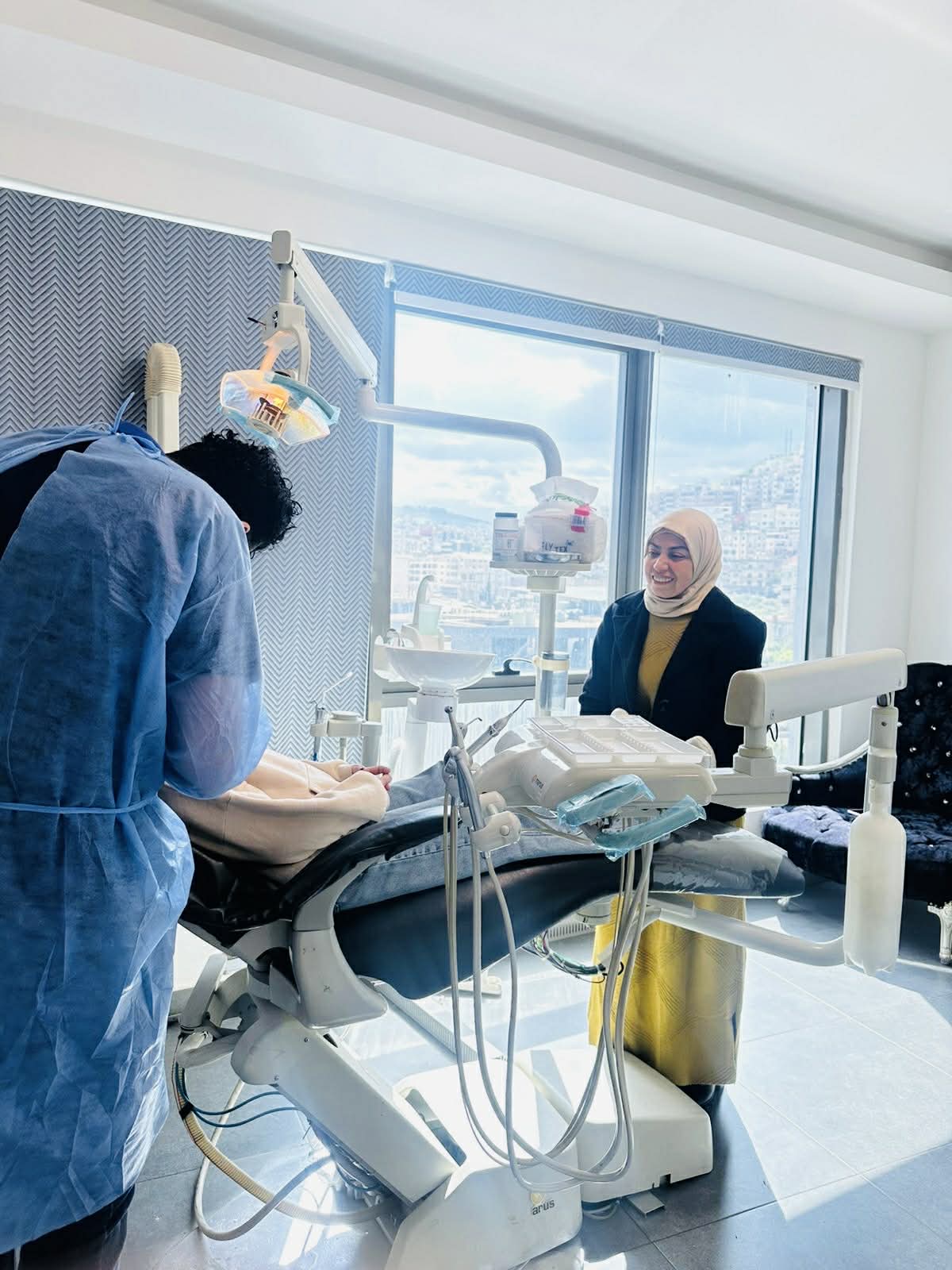 مبادرة إنسانية مضيئة من مركز الدكتور سلام بلاغي تعيد الأمل لوجوه الأطفال في صيدا