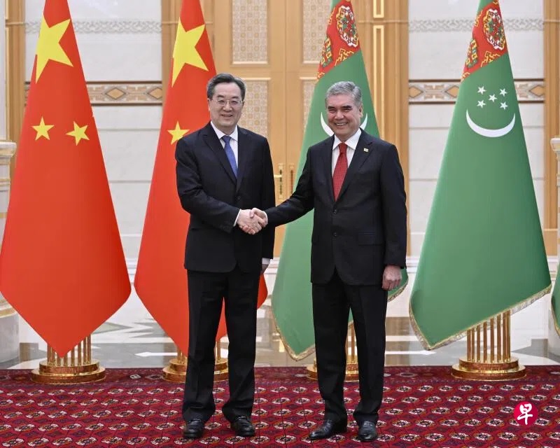 نائب رئيس مجلس الدولة: الصين مستعدة لتوسيع التعاون مع تركمانستان باستمرار
