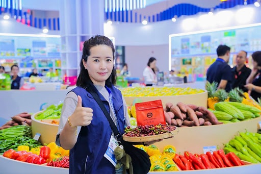 بدعم لوجستي وسياساتي.. المنتجات الزراعية والغذائية العربية المميزة تدخل السوق الصينية بسهولة أكبر