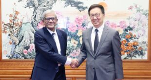 نائب الرئيس الصيني يلتقي الأمين العام للحزب الوطني البنغلاديشي