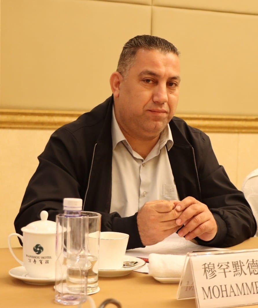 ترانيمُ الدمِ والقصيدة ، بقلم : محمد علوش