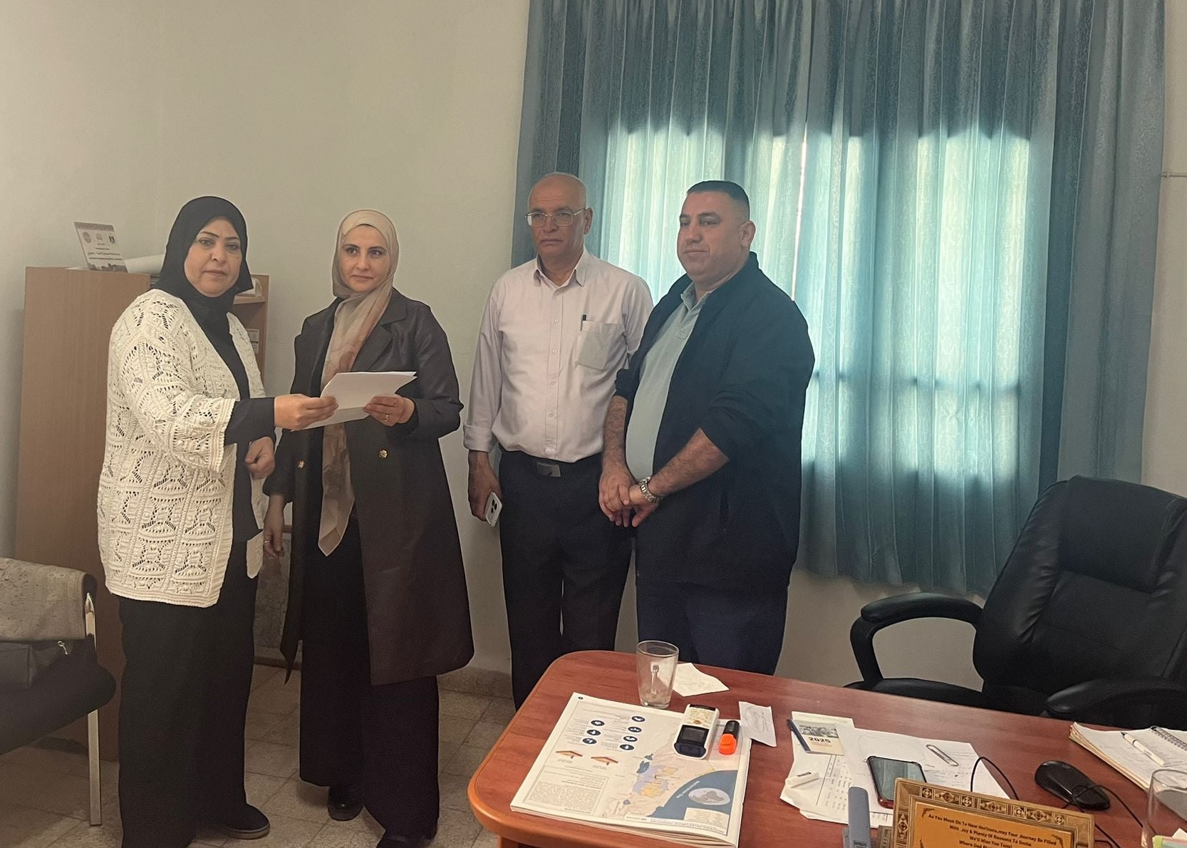 وفد من اتحاد نضال العمال الفلسطيني يزور مقر الصليب الأحمر في طولكرم ويسلّم مذكرة عاجلة بشأن الأسرى الفلسطينيين