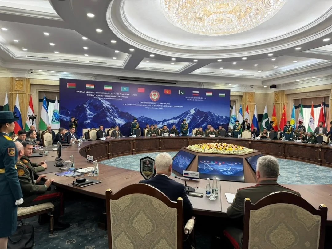 وزير الدفاع الصيني يحضر اجتماع منظمة شانغهاي للتعاون