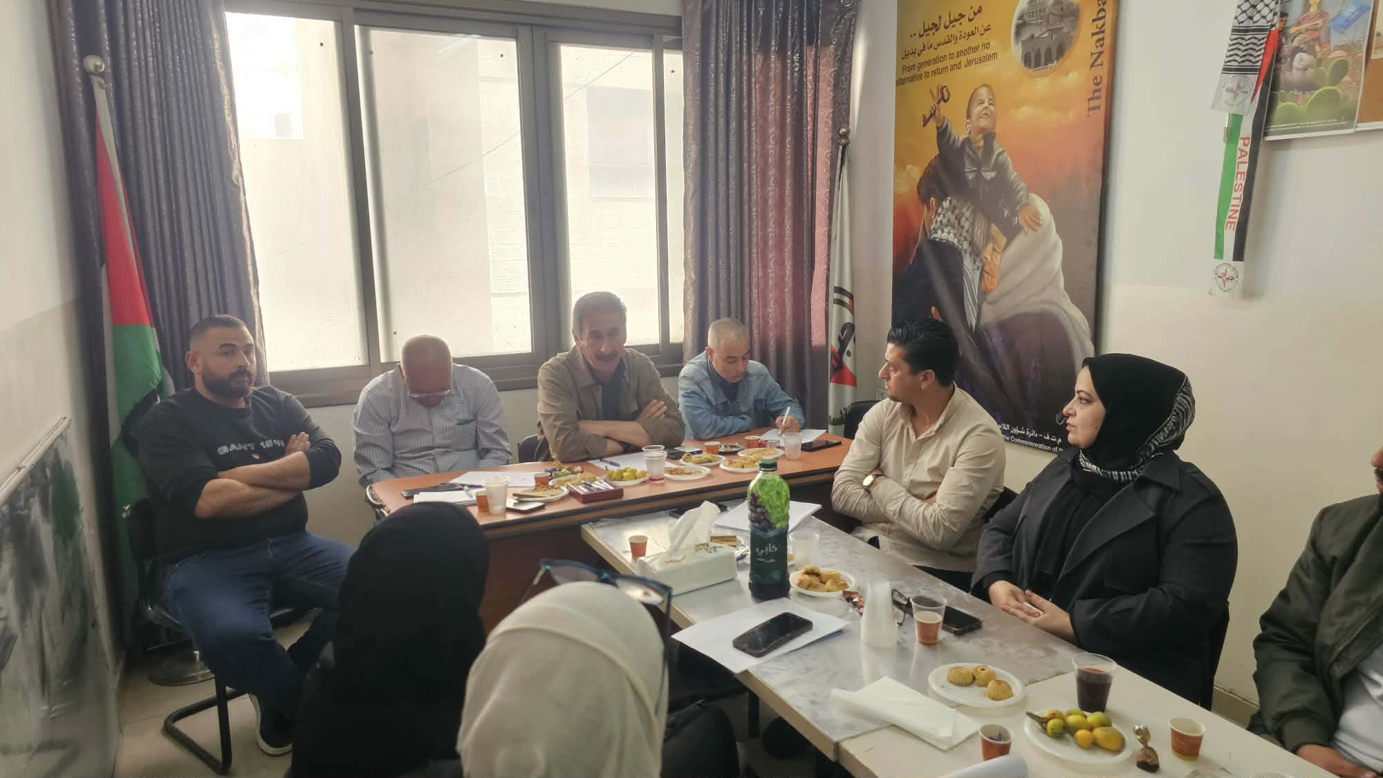 خلال اجتماع لفرع نابلس ، النضال الشعبي تدعو لوضع برامج طوارئ وطني بما يساهم بتعزيز صمود المواطنين وتثبيتهم على أراضيهم
