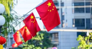 قطاع الخدمات في الصين يوظف نصف قوة العمل في البلاد