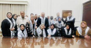 السفير الاسعد يلتقي عائلات الشهداء لبحث أوضاعهم المعيشية في ظل الظروف الراهنة