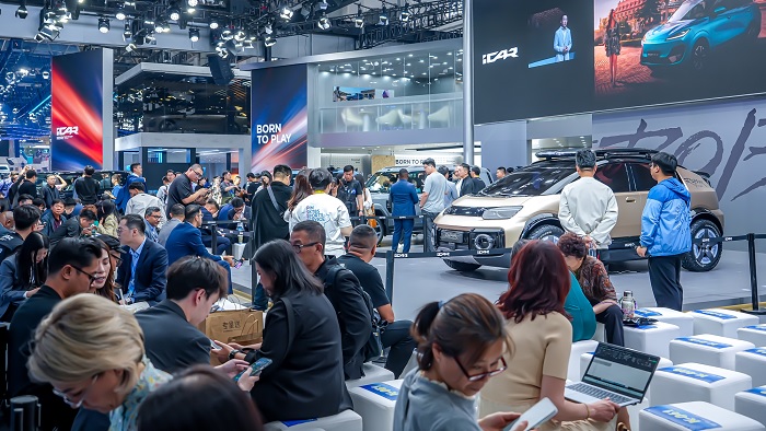 الحدث جار مع 181 ظهورا عالميا لأول مرة