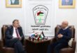 أحمد أبو هولي يبحث مع السفير الهولندي سبل دعم الاونروا وحماية ولايتها من مخاطر الاستهداف الوجودي