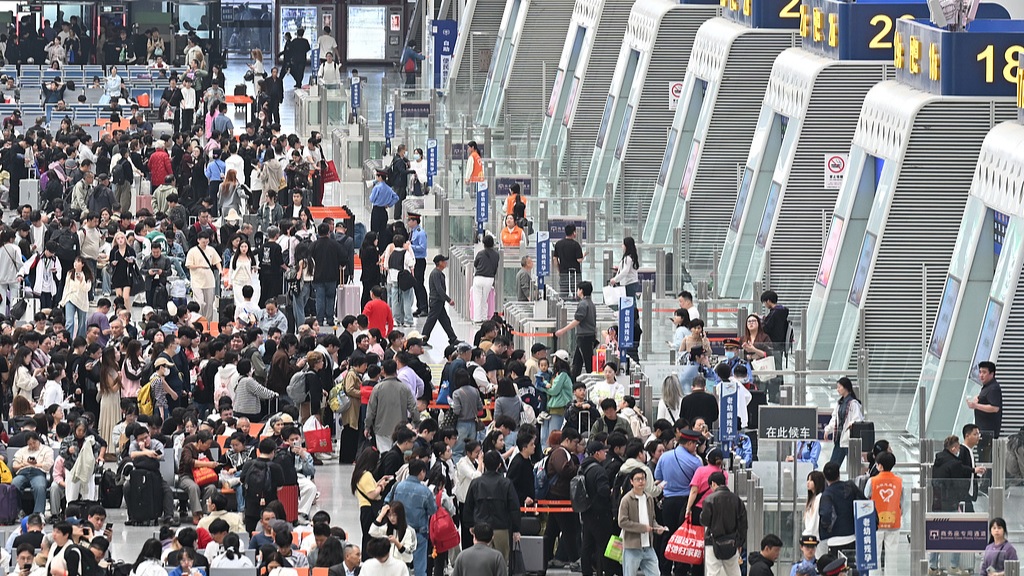 رحلات المسافرين عبر الصين ترتفع بنسبة 7.2% إلى 260 مليون في اليوم الثاني لعطلة عيد تشينغمينغ