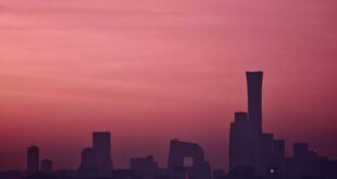 نور الصباح في العاصمة الصينية بكين