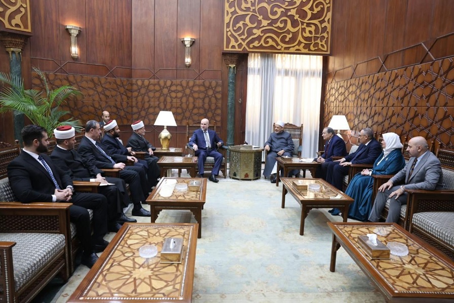 وفد القيادات الدينية الفلسطينية يبحث مع شيخ الأزهر سبل حماية المسجد الأقصى المبارك