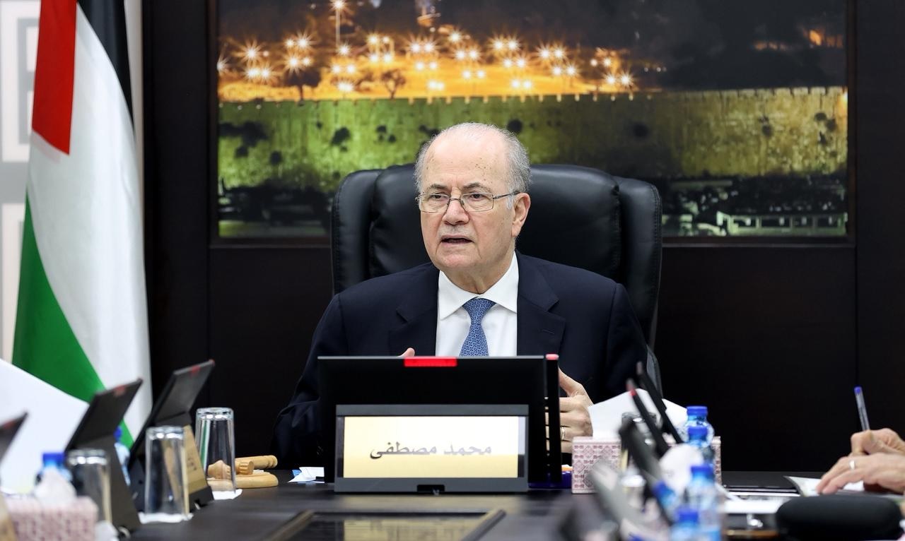 رئيس الوزراء يوجّه الجهات المختصة بتجميد العمل بنظام "صافي الفوترة"