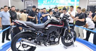 فريق زي أكس موتو يفوز بسباقات بطولة العالم للدراجات النارية مظهرا براعة الصين التصنيعية