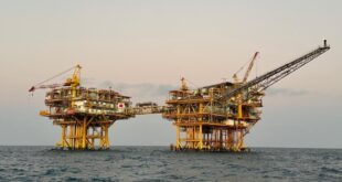 الصين تطلق أول مشروع بحري لضخ الكربون في هاينان بجنوبي البلاد