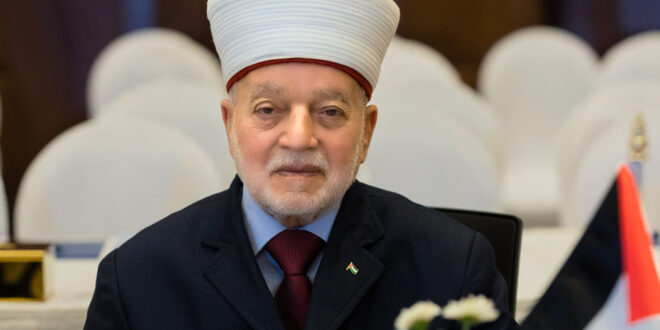 المفتي العام يدعو إلى وأد الفتنة في بيت أمر وحقن الدماء