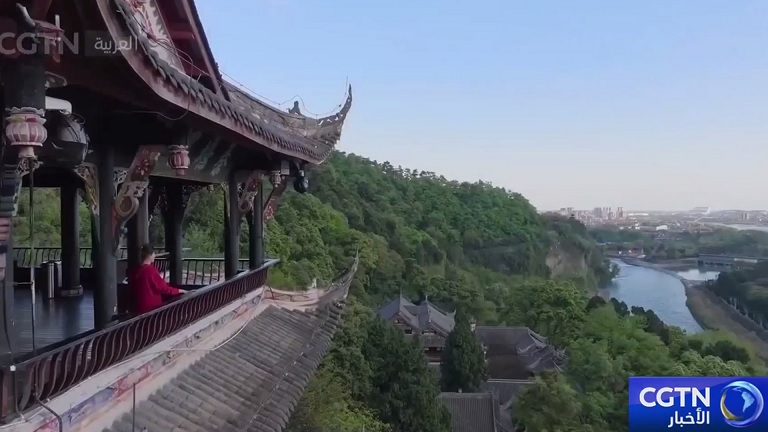 نظام دوجيانغيان للري تطلق المياه في تقليد عمره أكثر من 2000 عام