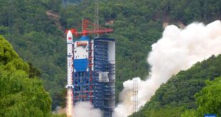 الصين تطلق مجموعة جديدة من الأقمار الصناعية التجريبية لتكنولوجيا الإنترنت