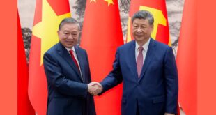 الزعيمان الصيني والفيتنامي يحضران مراسم توقيع وثائق للتعاون