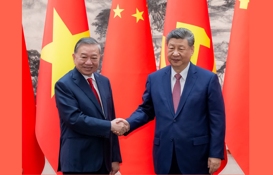 الزعيمان الصيني والفيتنامي يحضران مراسم توقيع وثائق للتعاون