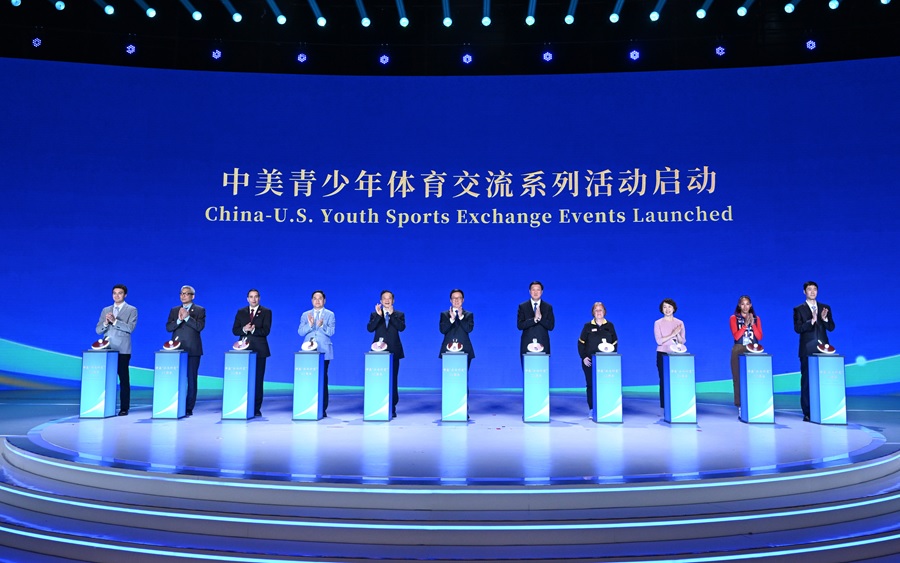 نائب الرئيس الصيني يدعو إلى العمل الجاد لإحياء روح دبلوماسية البينغ بونغ بين الصين والولايات المتحدة
