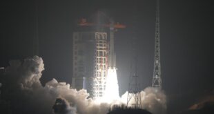 الصين تطلق مجموعة جديدة من الأقمار الاصطناعية للإنترنت