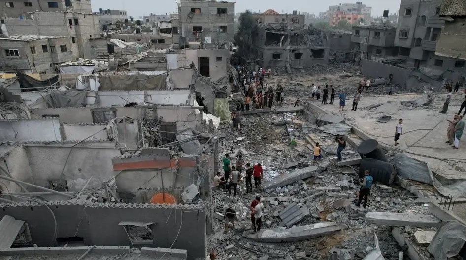 أكثر من 10 شهداء بنيران الاحتلال في قطاع غزة