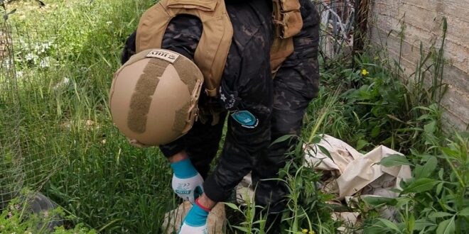 الشرطة تتعامل مع شظايا صاروخية في سلفيت