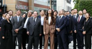 رئيسة حزب الكومينتانغ الصيني تبدي إعجابها بحيوية شانغهاي وتحث على حسن النية والثقة المتبادلة عبر مضيق تايوان