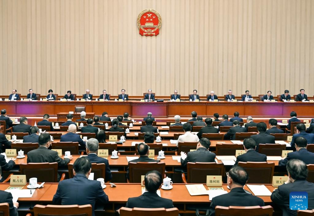 أعلى هيئة تشريعية في الصين تختتم جلسة لجنتها الدائمة